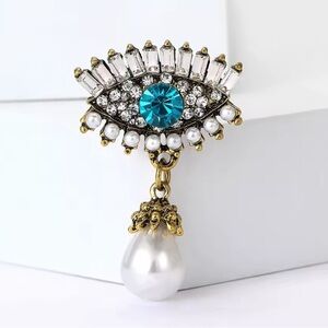 Azure Eye of Elegance Pearl Gold Brooch